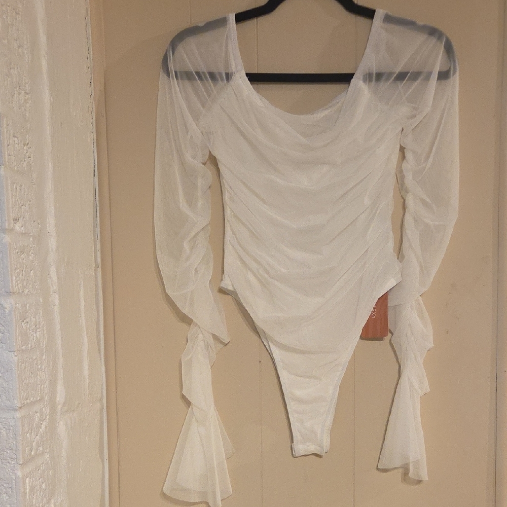 SHEIN White Ruched Long Sleeve Bodysuit